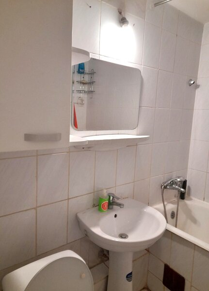 Rahova, Calea Ferentari, bloc din 1986, reabilitat, tv, ac, contract anaf